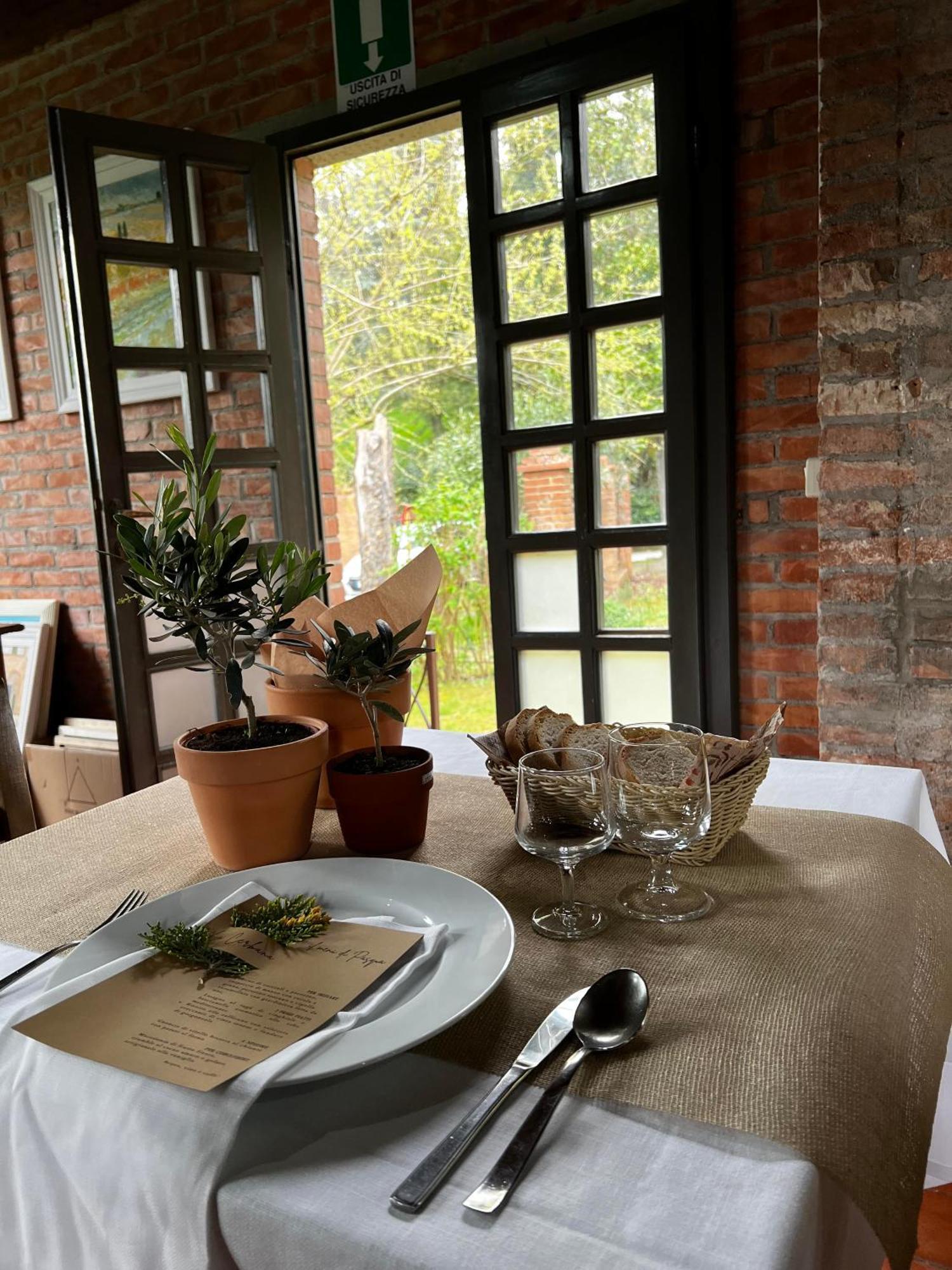 Agriturismo La Cerbana Palaia Eksteriør billede